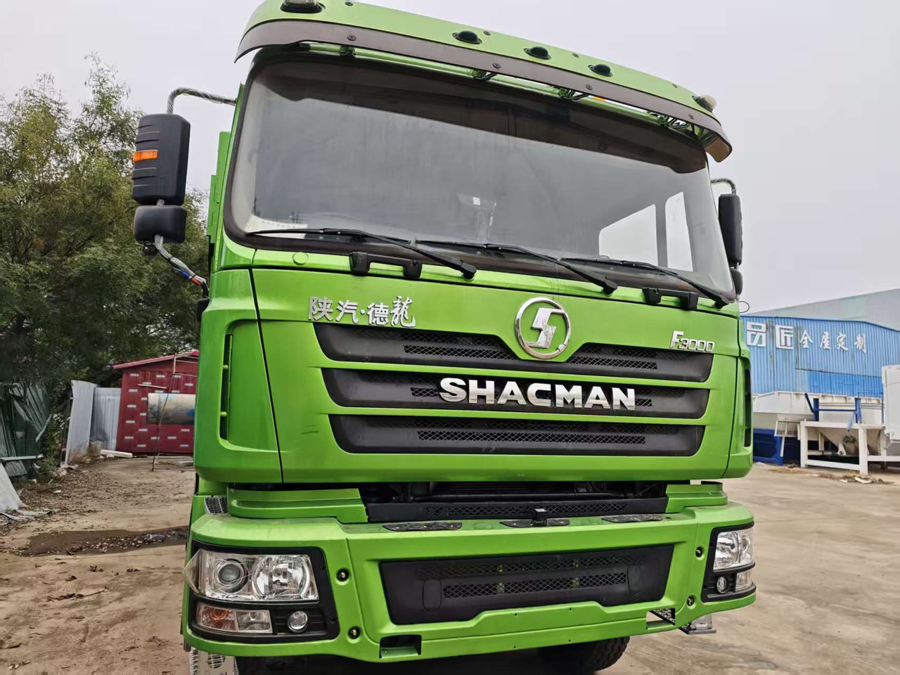 SHACMAN F3000 - شاحنة صهريج: صور 3 SHACMAN F3000 - شاحنة صهريج: صور 3