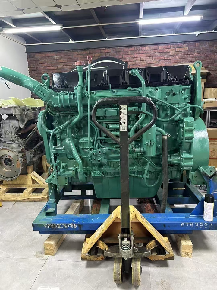 VOLVO D13 - المحرك - حفارة: صور 3 VOLVO D13 - المحرك - حفارة: صور 3