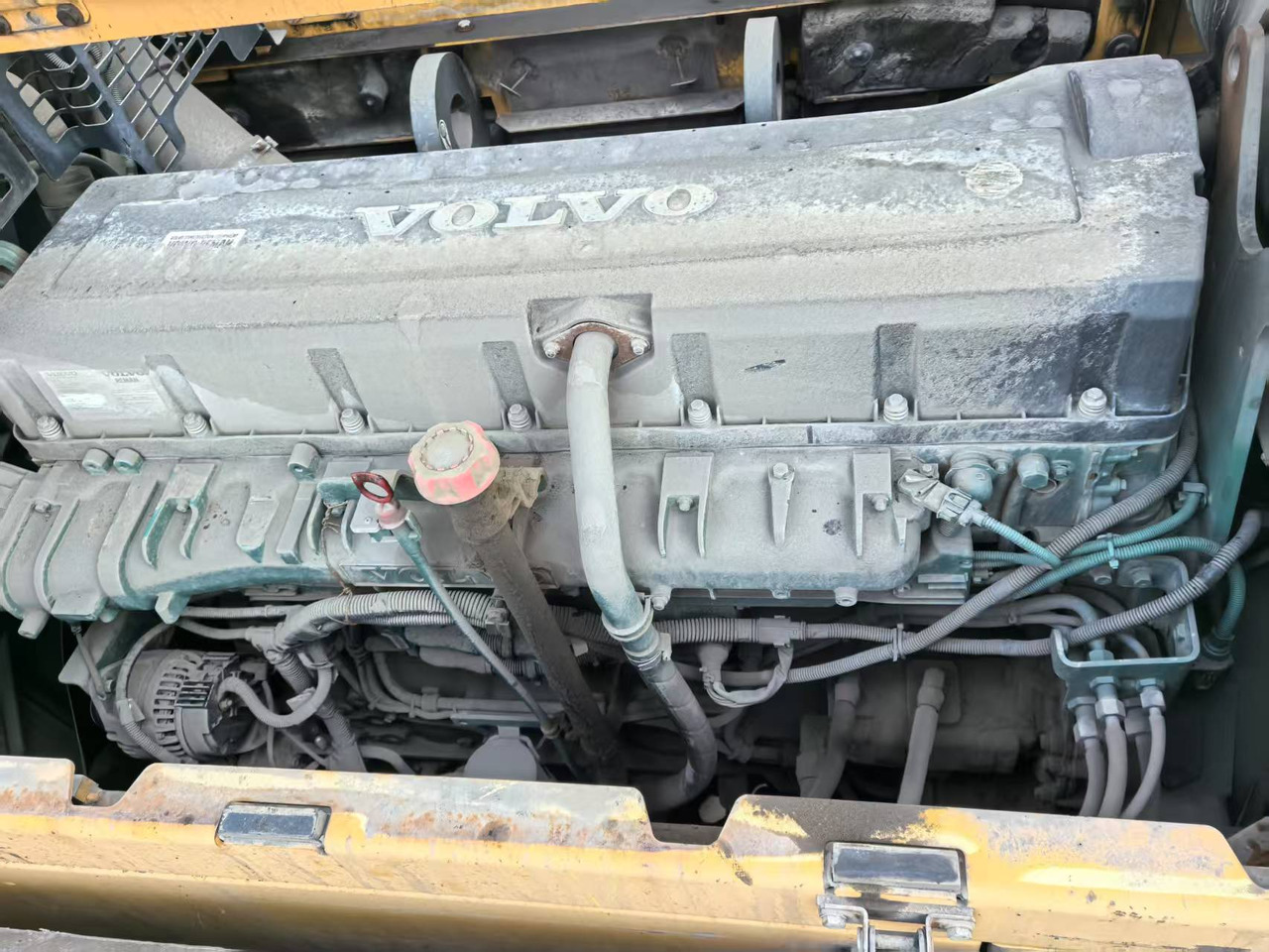 VOLVO D16 - المحرك - حفارة: صور 5 VOLVO D16 - المحرك - حفارة: صور 5