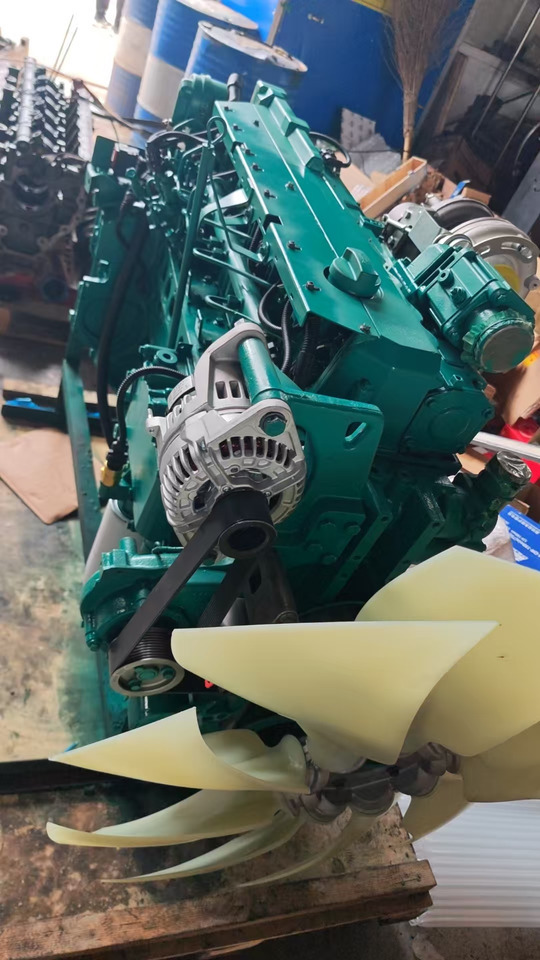 VOLVO D7E - المحرك - حفارة: صور 5 VOLVO D7E - المحرك - حفارة: صور 5