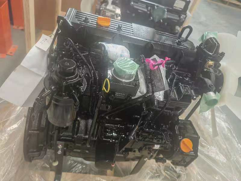 YANMAR 4TNE94 - المحرك - رافعة شوكية: صور 1 YANMAR 4TNE94 - المحرك - رافعة شوكية: صور 1