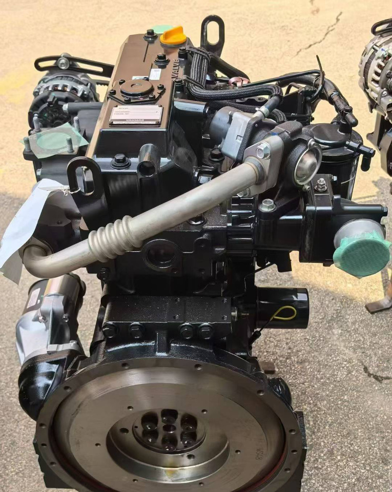 YANMAR 4TNV98 - المحرك - حفارة: صور 2 YANMAR 4TNV98 - المحرك - حفارة: صور 2