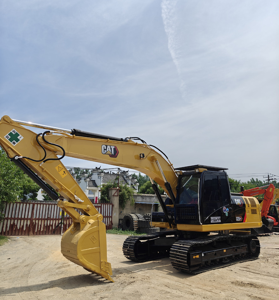 CAT Used Excavator 320D2 Cheap Price Second hand - حفارات زحافة: صور 3 CAT Used Excavator 320D2 Cheap Price Second hand - حفارات زحافة: صور 3