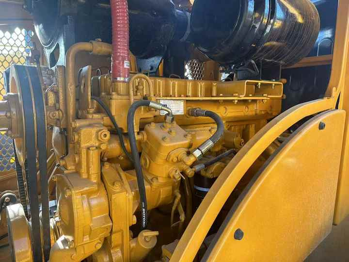 CAT brand 950h wheel loader on sale used cat 950 966 loader front wheel loader in stock - بلدوزر: صور 5 CAT brand 950h wheel loader on sale used cat 950 966 loader front wheel loader in stock - بلدوزر: صور 5