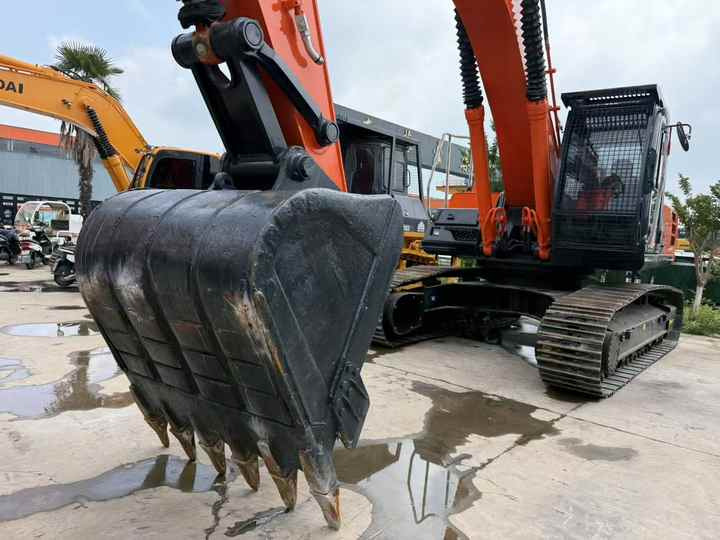 Certified Hitachi ZX350 Excavator | Low Hours, Full Service History | Global Shipping - حفارات زحافة: صور 4 Certified Hitachi ZX350 Excavator | Low Hours, Full Service History | Global Shipping - حفارات زحافة: صور 4