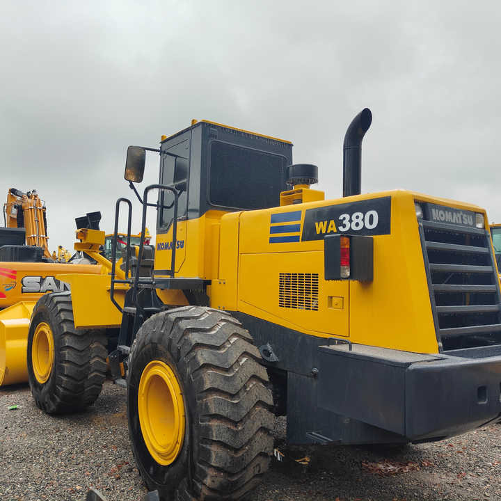 Certified Pre-Owned Komatsu WA380-3 | Heavy-Duty Loader for Mining/ Construction - Price Negotiable! - حفار متعدد الاستخدام: صور 1 Certified Pre-Owned Komatsu WA380-3 | Heavy-Duty Loader for Mining/ Construction - Price Negotiable! - حفار متعدد الاستخدام: صور 1