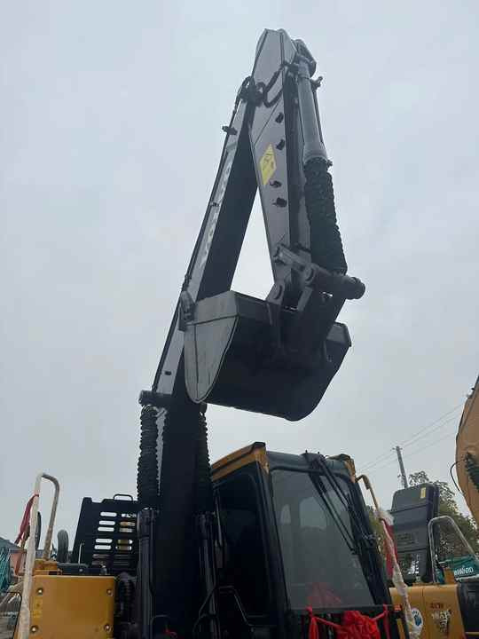 China Brand Used VOLVO EC140 Mini Excavator 6ton Crawler Earth Digger Machine for Sale - حفارات زحافة: صور 5 China Brand Used VOLVO EC140 Mini Excavator 6ton Crawler Earth Digger Machine for Sale - حفارات زحافة: صور 5