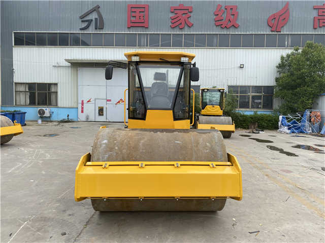 China Made Small Size Road Roller , Brand New Roller , New Compactor Machines - مدحلة الأسفلت: صور 2 China Made Small Size Road Roller , Brand New Roller , New Compactor Machines - مدحلة الأسفلت: صور 2
