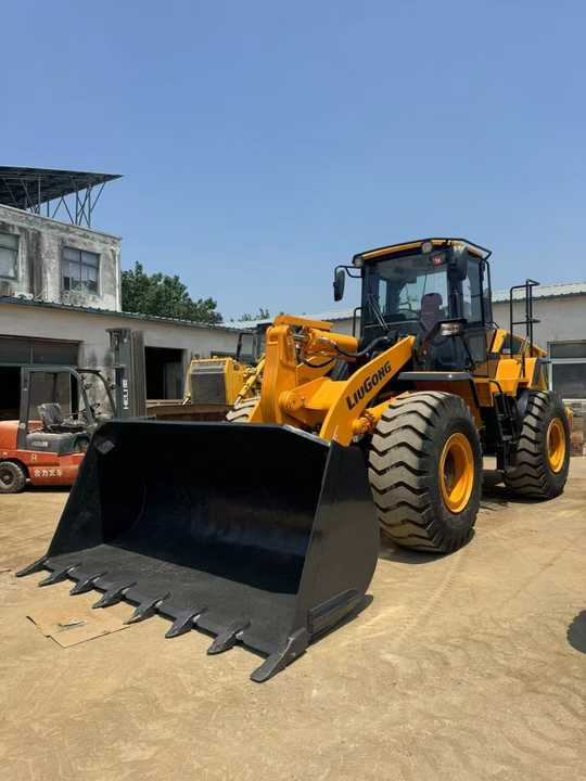 Famous Chinese Brand Second Hand LiuGong Front LoaderConstruction Machinery Used LiuGong 956H Wheel Loader Hot Selling - اللودر بعجل: صور 5 Famous Chinese Brand Second Hand LiuGong Front LoaderConstruction Machinery Used LiuGong 956H Wheel Loader Hot Selling - اللودر بعجل: صور 5