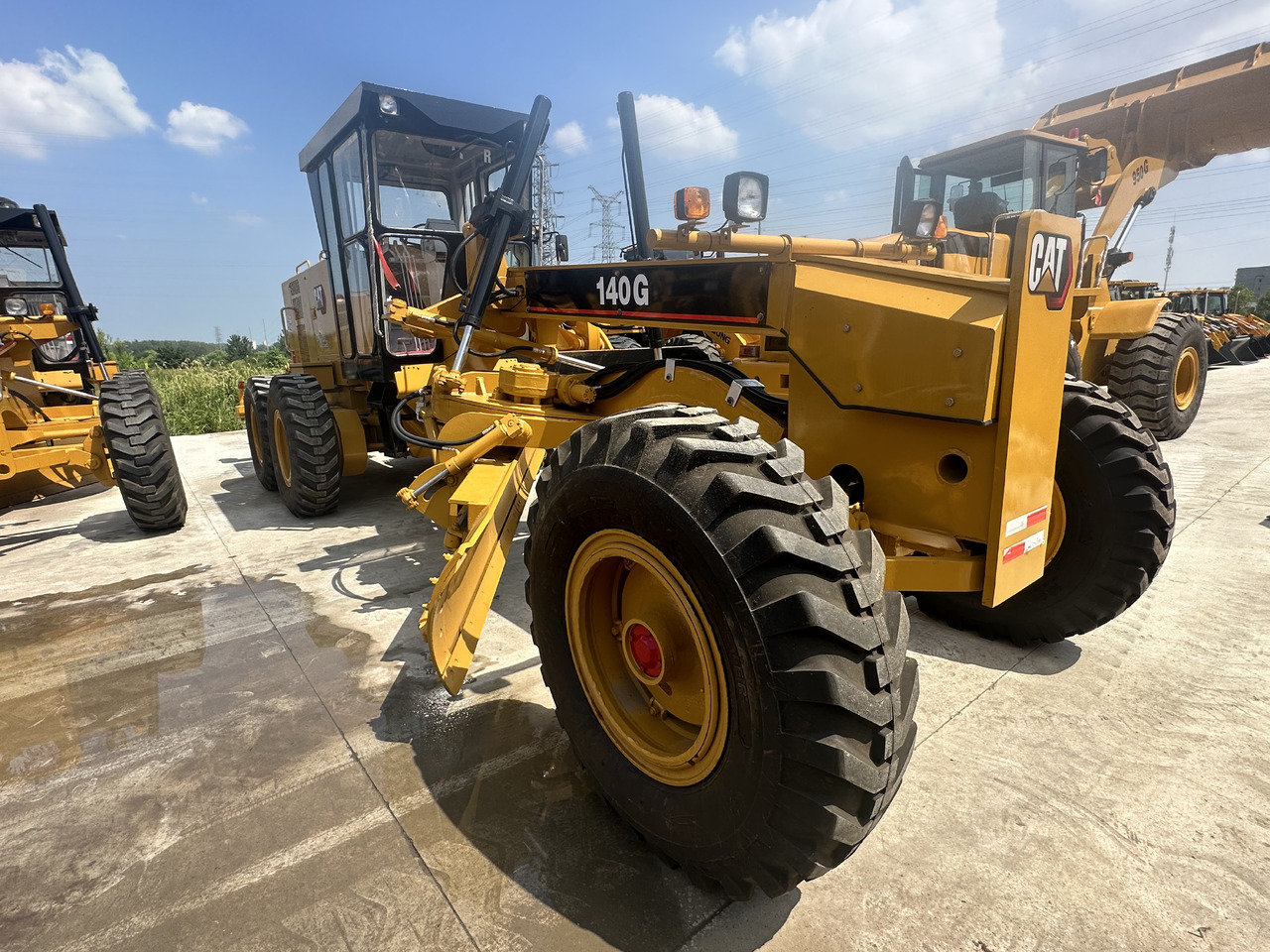 GRADER CAT 140G GRADER | Ideal for Mining & Demolition | Global Export & COD Accepted - آلة تسوية الأرض: صور 2 GRADER CAT 140G GRADER | Ideal for Mining & Demolition | Global Export & COD Accepted - آلة تسوية الأرض: صور 2