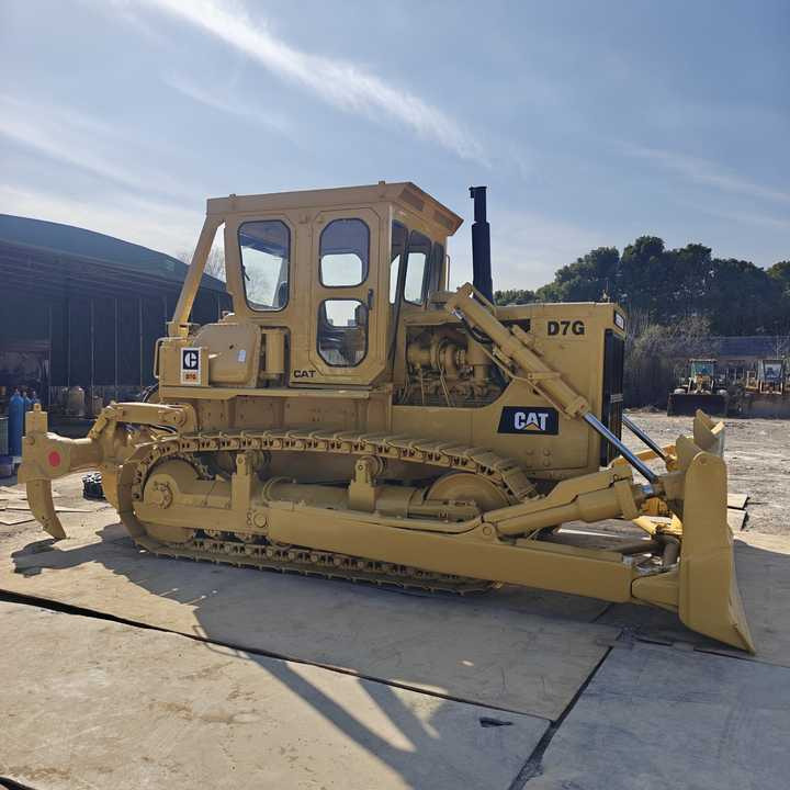 Good Condition Caterpillar CATD7G Original Japan Used Crawler Dozer Used CAT D6 D7 D10 Second Hand Bulldozers for Sale - بلدوزر: صور 4 Good Condition Caterpillar CATD7G Original Japan Used Crawler Dozer Used CAT D6 D7 D10 Second Hand Bulldozers for Sale - بلدوزر: صور 4