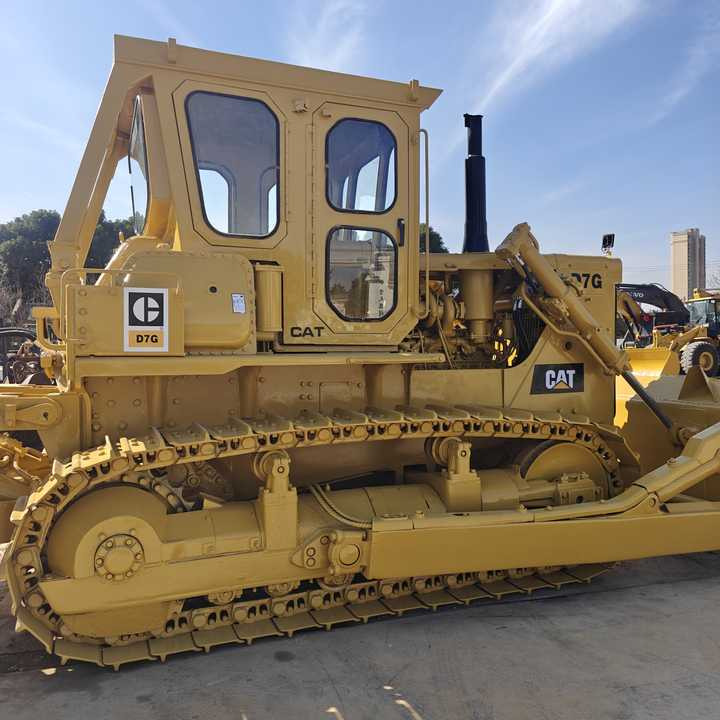 Good Condition Caterpillar CATD7G Original Japan Used Crawler Dozer Used CAT D6 D7 D10 Second Hand Bulldozers for Sale - بلدوزر: صور 3 Good Condition Caterpillar CATD7G Original Japan Used Crawler Dozer Used CAT D6 D7 D10 Second Hand Bulldozers for Sale - بلدوزر: صور 3