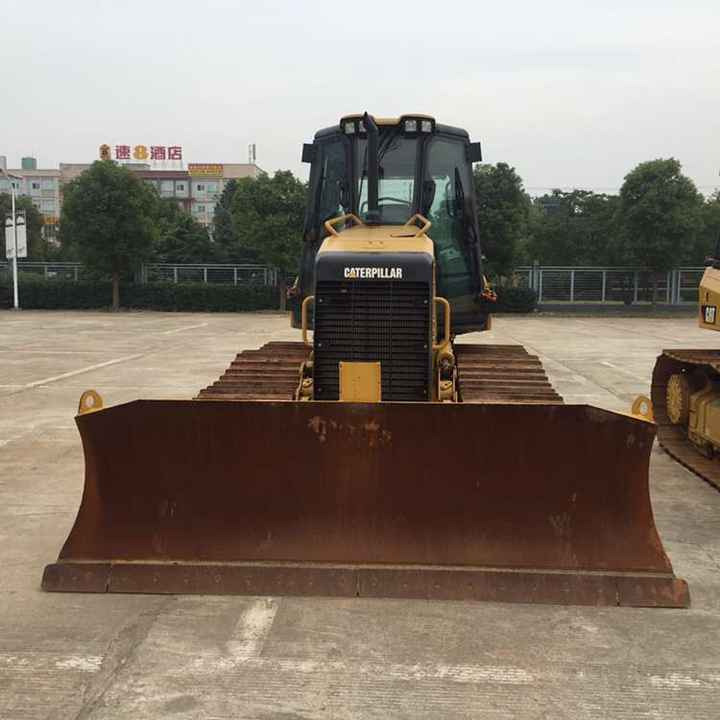 Good ConditionD4K Mini Bulldozer New Crawler Bulldozer with Parts Price Bulldozers - بلدوزر: صور 5 Good ConditionD4K Mini Bulldozer New Crawler Bulldozer with Parts Price Bulldozers - بلدوزر: صور 5
