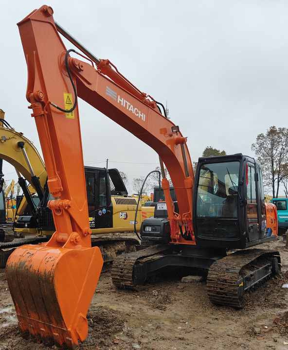 Original Hitachi ZX120 Crawler Excavator Low Hours Perfect for Various Projects Available Used Excavators for Sale - حفارات زحافة: صور 5 Original Hitachi ZX120 Crawler Excavator Low Hours Perfect for Various Projects Available Used Excavators for Sale - حفارات زحافة: صور 5