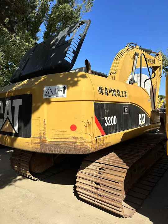 Original Japan Cheap Crawler Cat Excavator Cat 320d Used Excavator Caterpillar Machinery Digger Used CAT 320D Excavators - حفارات زحافة: صور 2 Original Japan Cheap Crawler Cat Excavator Cat 320d Used Excavator Caterpillar Machinery Digger Used CAT 320D Excavators - حفارات زحافة: صور 2