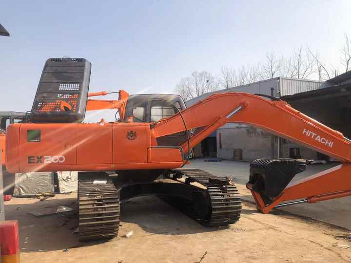 Original Japan Hitachi ZX200 Excavator Hitachi Excavator in Low Price for Hot Sale - حفارات زحافة: صور 2 Original Japan Hitachi ZX200 Excavator Hitachi Excavator in Low Price for Hot Sale - حفارات زحافة: صور 2
