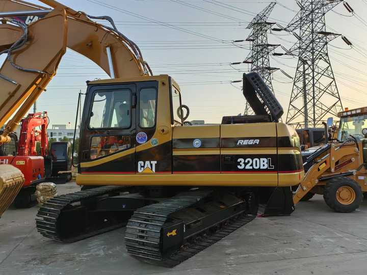 Used Cat Excavator Japan 20 Tons Digger Machinery Caterpillar CAT 320BL for Sale Cat 320B 320BL 320C 320D 320CL 320DL in Stock - حفارة: صور 4 Used Cat Excavator Japan 20 Tons Digger Machinery Caterpillar CAT 320BL for Sale Cat 320B 320BL 320C 320D 320CL 320DL in Stock - حفارة: صور 4