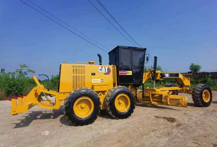 Used Caterpillar CAT 140k Land Road Motor Grader CAT140k Used Grader Cheap Price for Sale - آلة تسوية الأرض: صور 3 Used Caterpillar CAT 140k Land Road Motor Grader CAT140k Used Grader Cheap Price for Sale - آلة تسوية الأرض: صور 3