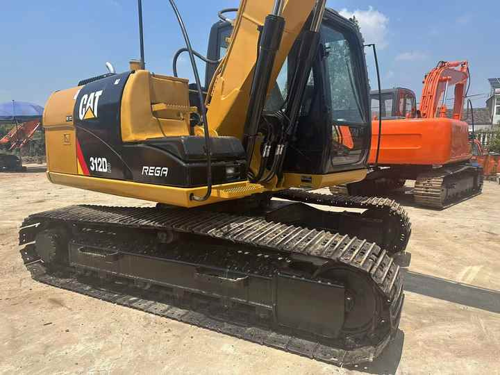 Used Caterpillar Cat312D2 Excavator Original Japan Heavy Machinery Caterpillar 312D2 Excavator for Sale - حفارات زحافة: صور 3 Used Caterpillar Cat312D2 Excavator Original Japan Heavy Machinery Caterpillar 312D2 Excavator for Sale - حفارات زحافة: صور 3