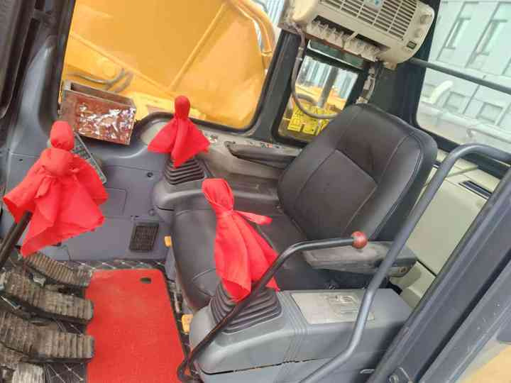 Used Digger DOOSAN DX55 Construction Machinery Construction Digger Used DOOSAN DX55 Cheap Excavator - حفارات زحافة: صور 5 Used Digger DOOSAN DX55 Construction Machinery Construction Digger Used DOOSAN DX55 Cheap Excavator - حفارات زحافة: صور 5