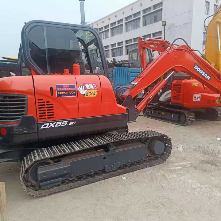 Used Digger DOOSAN DX55 Construction Machinery Construction Digger Used DOOSAN DX55 Cheap Excavator - حفارات زحافة: صور 1 Used Digger DOOSAN DX55 Construction Machinery Construction Digger Used DOOSAN DX55 Cheap Excavator - حفارات زحافة: صور 1