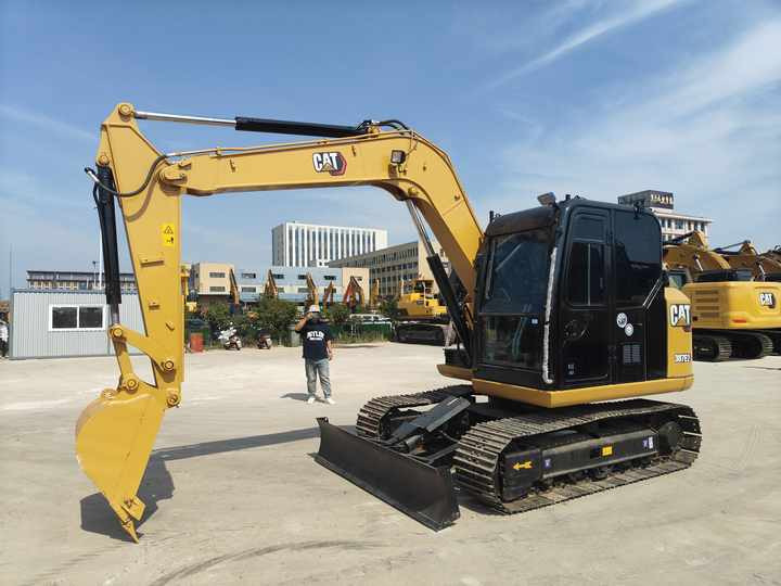 Used Mini Cat 307E2 Excavator with Good Condition for Sale - حفارة: صور 4 Used Mini Cat 307E2 Excavator with Good Condition for Sale - حفارة: صور 4