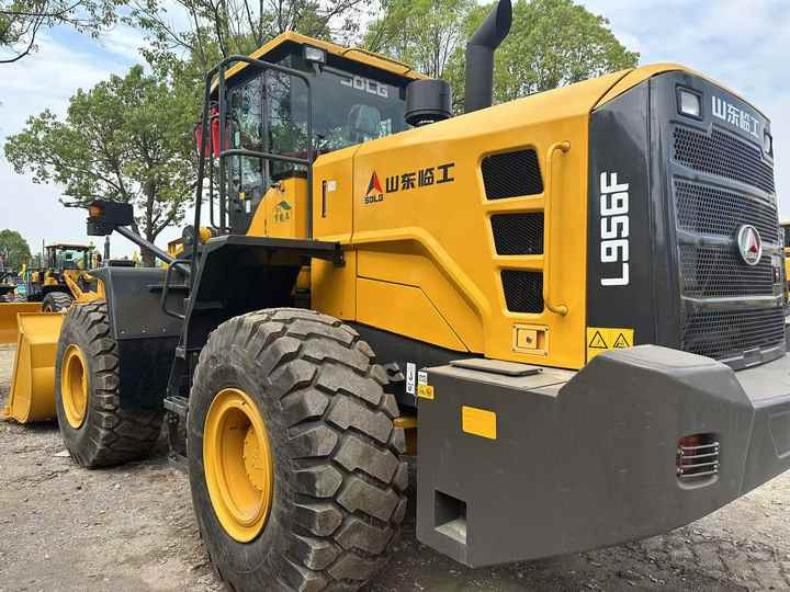 Used SDLG 956F Wheel Loader in Good Condition Hot Sale Chinese Brand Sdlg Used SDLG 956F Loader for Sale - اللودر بعجل: صور 3 Used SDLG 956F Wheel Loader in Good Condition Hot Sale Chinese Brand Sdlg Used SDLG 956F Loader for Sale - اللودر بعجل: صور 3