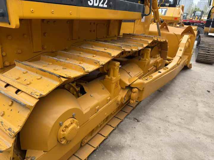 Used Shantui SD22 New Model Bulldozer Second Hand Machine Popular Brand Shantui Hydraulic Machinery - بلدوزر: صور 4 Used Shantui SD22 New Model Bulldozer Second Hand Machine Popular Brand Shantui Hydraulic Machinery - بلدوزر: صور 4
