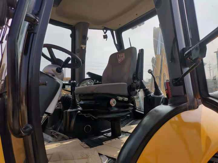 Used Small Bakchoe Loader JCB 4CX Towable Backhoe/3cx 4cx Jcb Backhoe Loader for Sale - حفار متعدد الاستخدام: صور 5 Used Small Bakchoe Loader JCB 4CX Towable Backhoe/3cx 4cx Jcb Backhoe Loader for Sale - حفار متعدد الاستخدام: صور 5