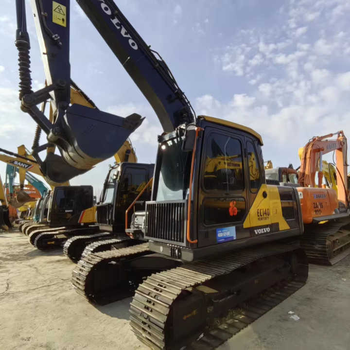 Used Volvo 14 tonne crawler excavator Volvo ec140 excavator powerful low price good quality for sale - حفارات زحافة: صور 1 Used Volvo 14 tonne crawler excavator Volvo ec140 excavator powerful low price good quality for sale - حفارات زحافة: صور 1