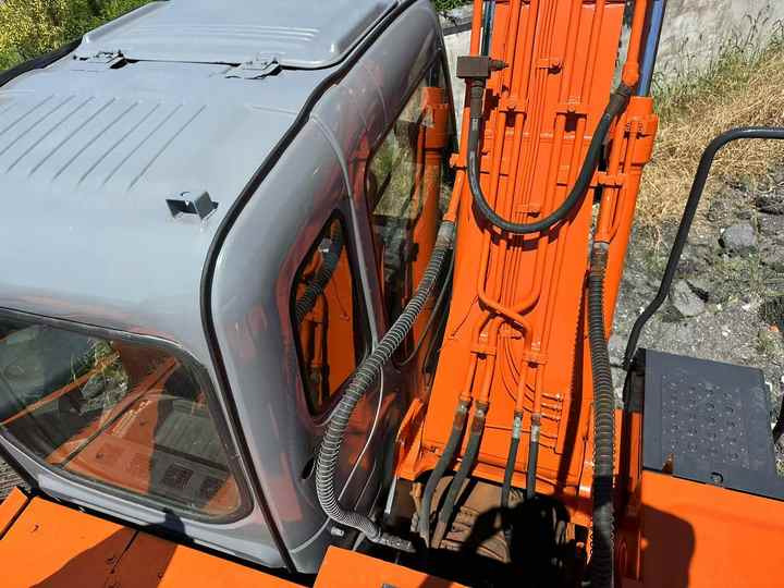 Used Wheel Excavator Hitachi ZX 130W Made in Japan 13tonHitachi Zx130w Wheel Excavator Price Used Hitachi Zx130 Excavator SALE - حفارة: صور 5 Used Wheel Excavator Hitachi ZX 130W Made in Japan 13tonHitachi Zx130w Wheel Excavator Price Used Hitachi Zx130 Excavator SALE - حفارة: صور 5