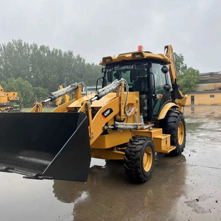 Used Wheel Loader CAT420F Caterpillar 420F Construction Machinery Mini Wheel Skid Steer Loader in Stock - اللودر بعجل: صور 1 Used Wheel Loader CAT420F Caterpillar 420F Construction Machinery Mini Wheel Skid Steer Loader in Stock - اللودر بعجل: صور 1