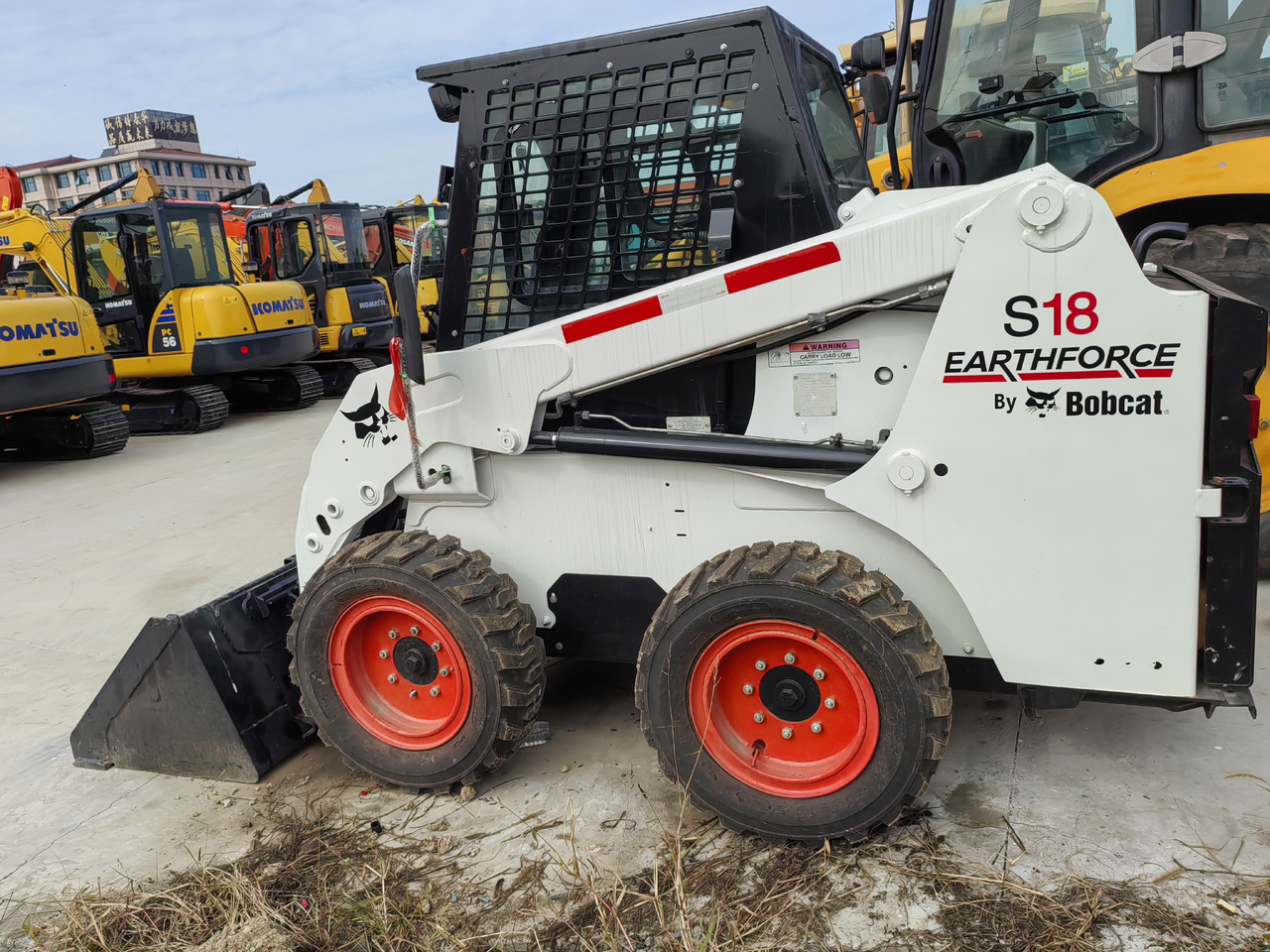 BOBCAT S18 - شيول صغير: صور 4 BOBCAT S18 - شيول صغير: صور 4