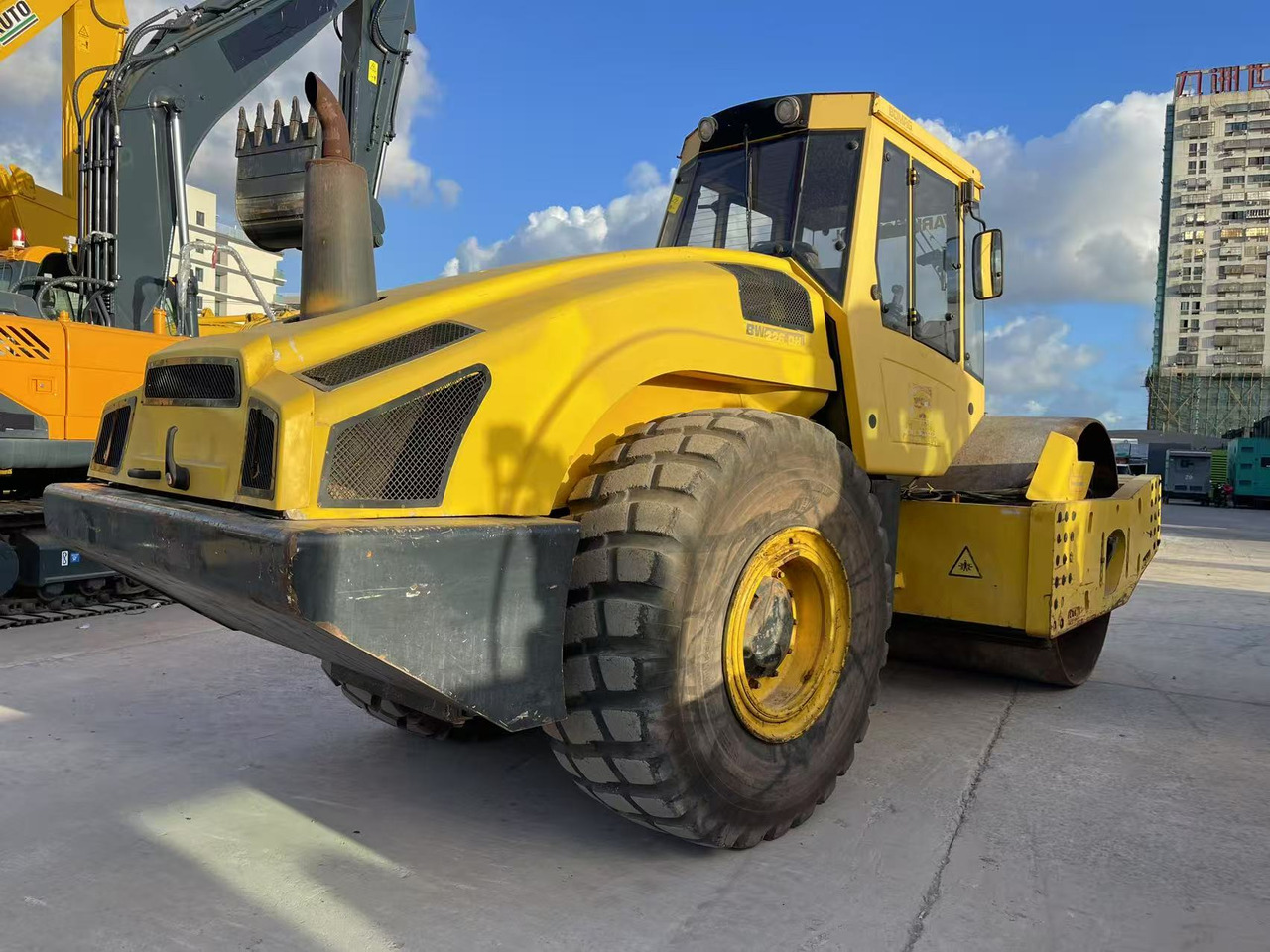 BOMAG BW226 - مدحلة الأسفلت: صور 3 BOMAG BW226 - مدحلة الأسفلت: صور 3