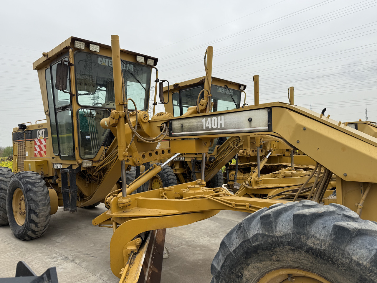 CATERPILLAR 140H - آلة تسوية الأرض: صور 4 CATERPILLAR 140H - آلة تسوية الأرض: صور 4