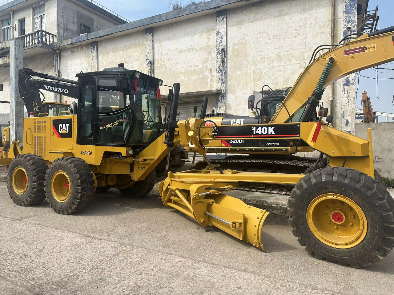 CATERPILLAR 140K - آلة تسوية الأرض: صور 1 CATERPILLAR 140K - آلة تسوية الأرض: صور 1