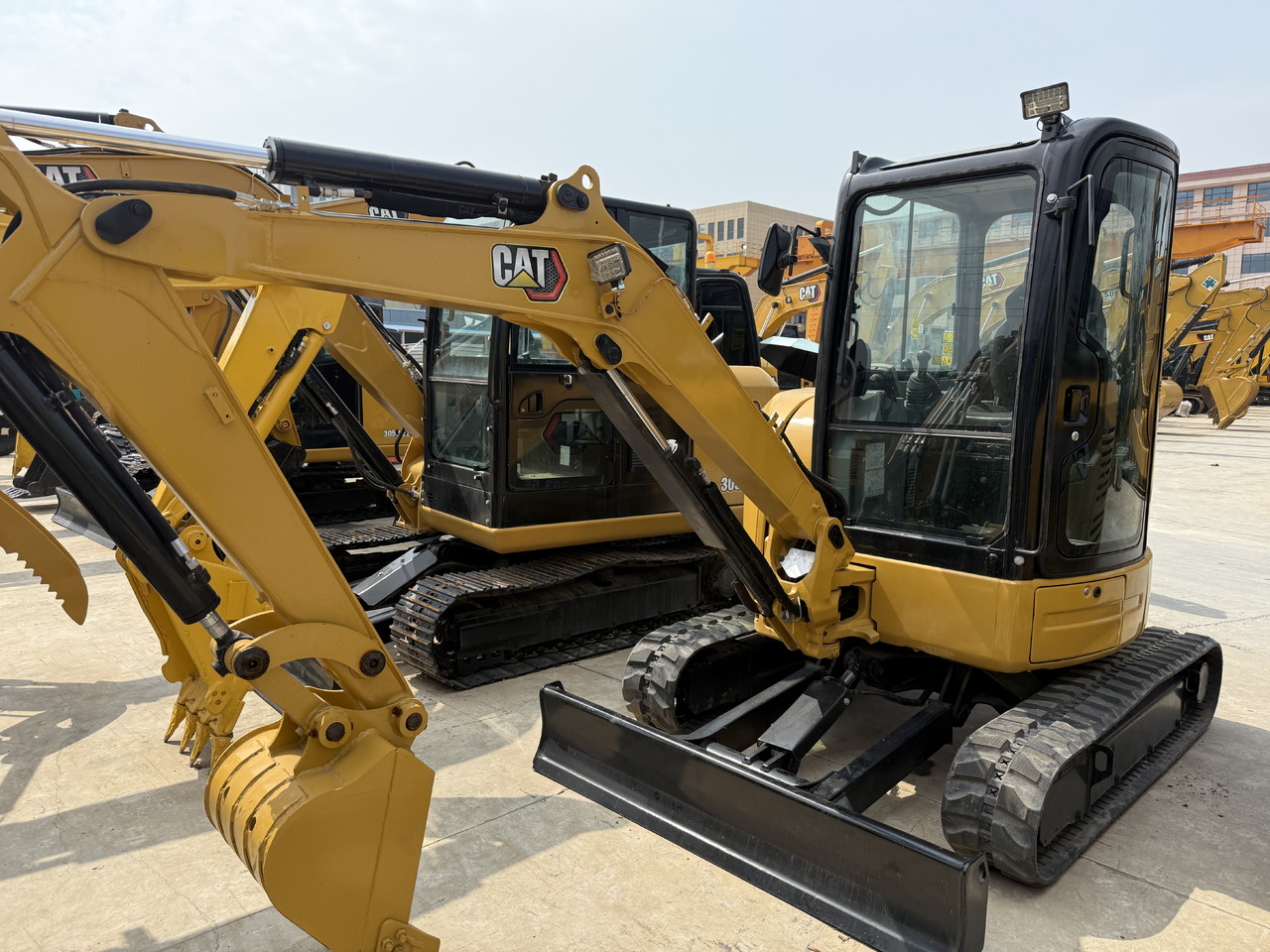 CATERPILLAR 303.5E - حفارة مصغرة: صور 2 CATERPILLAR 303.5E - حفارة مصغرة: صور 2