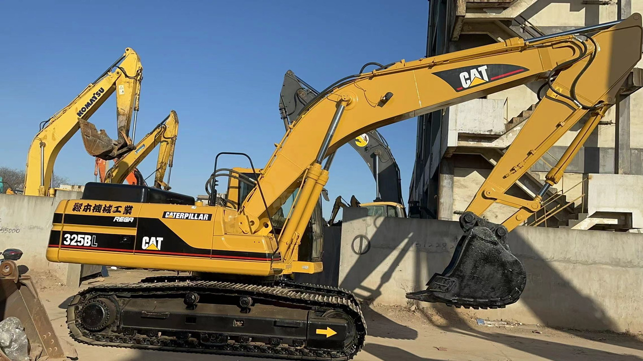 CATERPILLAR 325BL - حفارات زحافة: صور 3 CATERPILLAR 325BL - حفارات زحافة: صور 3