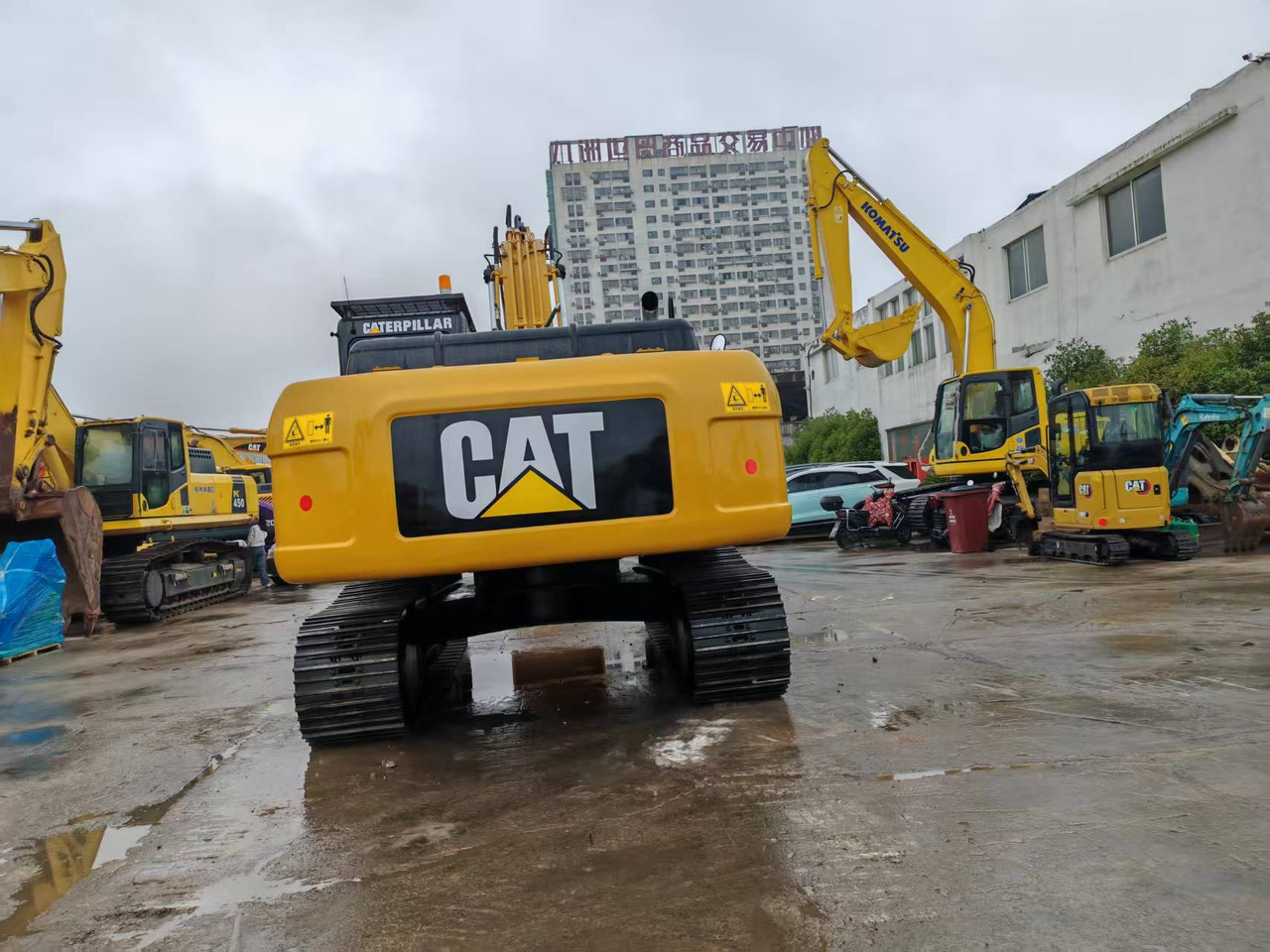 CATERPILLAR 325D - حفارات زحافة: صور 3 CATERPILLAR 325D - حفارات زحافة: صور 3