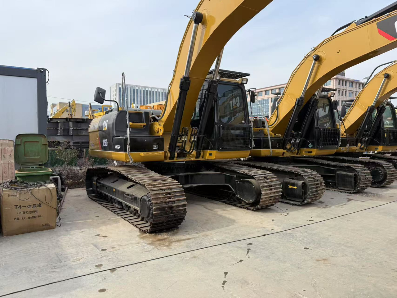 CATERPILLAR 326D - حفارات زحافة: صور 4 CATERPILLAR 326D - حفارات زحافة: صور 4
