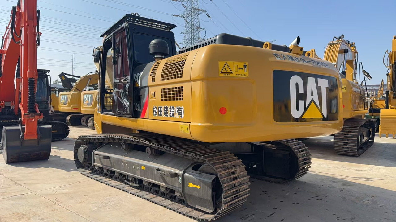 CATERPILLAR 330D2 - حفارات زحافة: صور 1 CATERPILLAR 330D2 - حفارات زحافة: صور 1