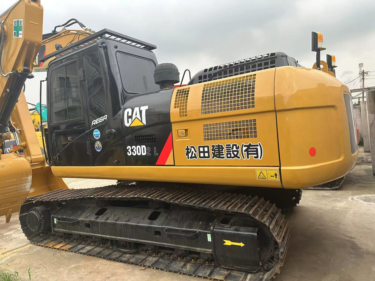 CATERPILLAR 330D - حفارات زحافة: صور 1 CATERPILLAR 330D - حفارات زحافة: صور 1