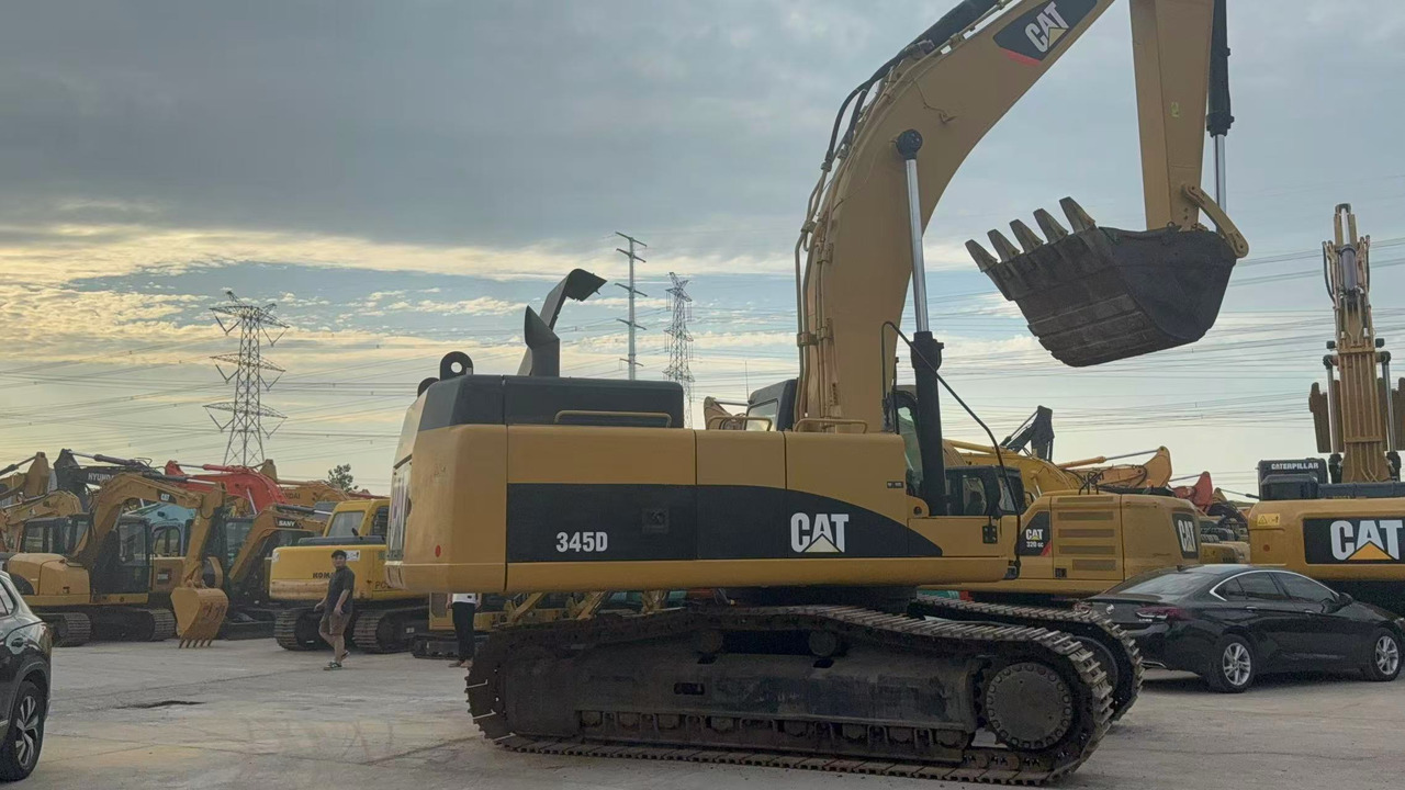 CATERPILLAR 345D - حفارات زحافة: صور 1 CATERPILLAR 345D - حفارات زحافة: صور 1