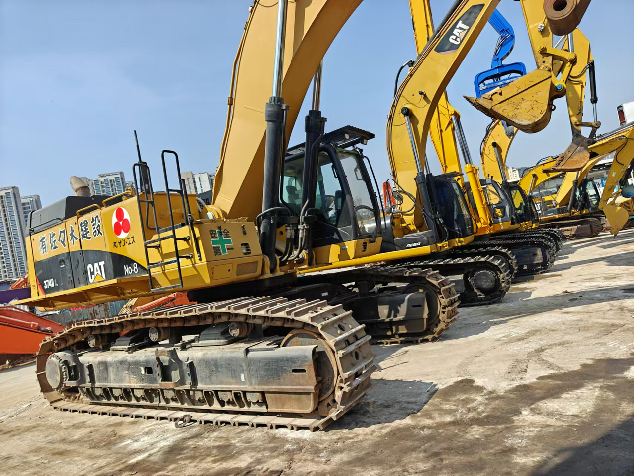 CATERPILLAR 374D - حفارات زحافة: صور 3 CATERPILLAR 374D - حفارات زحافة: صور 3