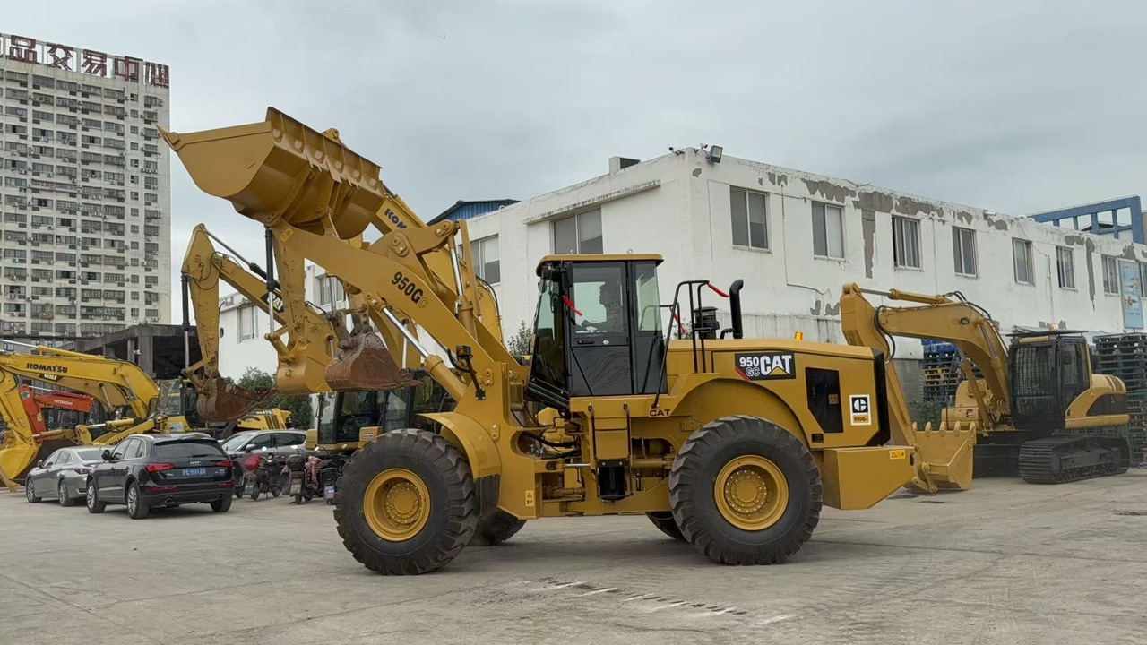 CATERPILLAR 950GC - اللودر بعجل: صور 5 CATERPILLAR 950GC - اللودر بعجل: صور 5
