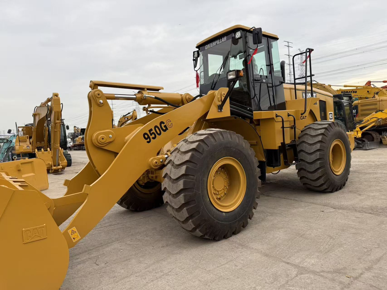 CATERPILLAR 950GC - اللودر بعجل: صور 4 CATERPILLAR 950GC - اللودر بعجل: صور 4