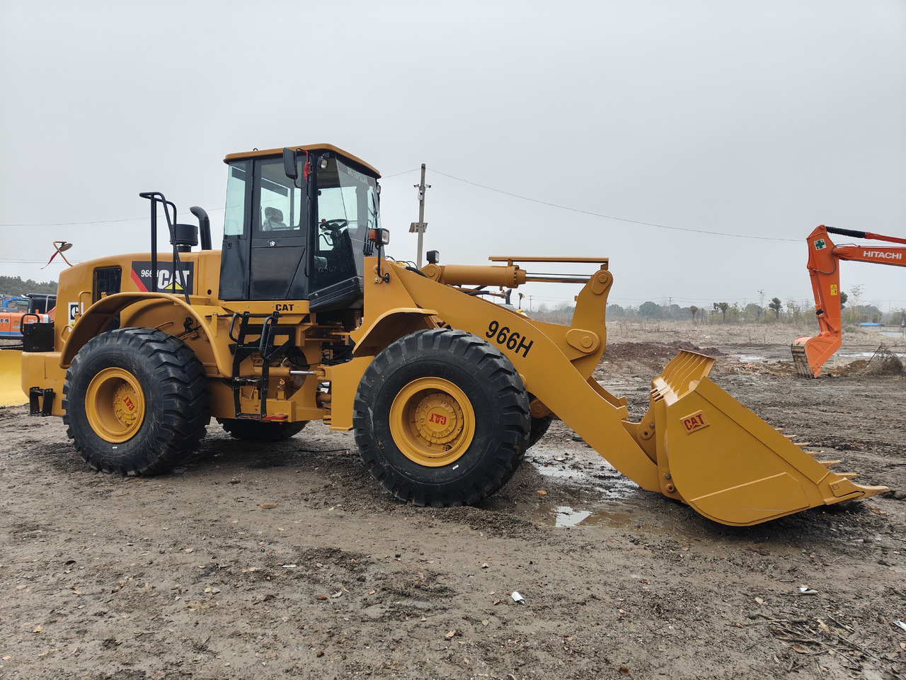 CATERPILLAR 966H - اللودر بعجل: صور 2 CATERPILLAR 966H - اللودر بعجل: صور 2