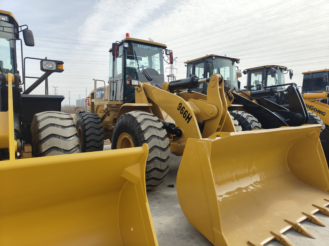 CATERPILLAR 966H - اللودر بعجل: صور 4 CATERPILLAR 966H - اللودر بعجل: صور 4