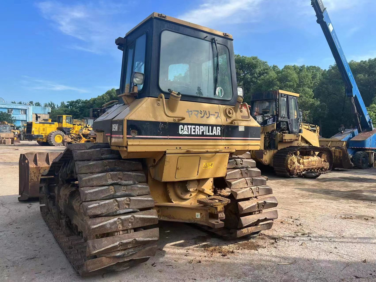CATERPILLAR D5M - بلدوزر: صور 5 CATERPILLAR D5M - بلدوزر: صور 5