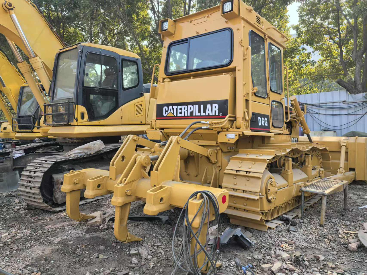 CATERPILLAR D6G - بلدوزر: صور 4 CATERPILLAR D6G - بلدوزر: صور 4
